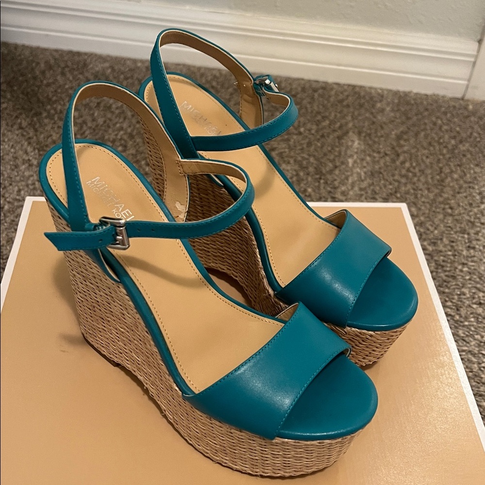 Michael Kors fisher wedge leather heels. 6.5